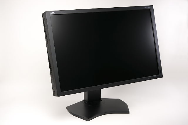 [PCレビュー] NEC 29.8型液晶ディスプレイ MultiSync LCD-PA301W